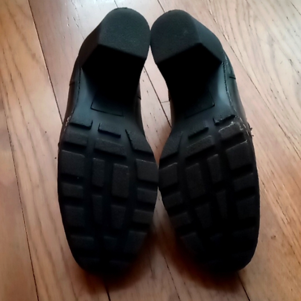 B.O.C. Born Concept Black Leather Ankle Booties - Picture 4 of 5